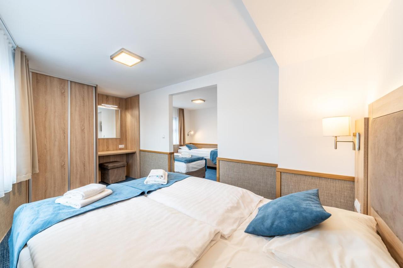 Hotel na wodzie Racek Praga