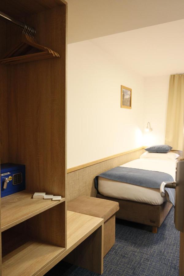 Racek Hotel en barco